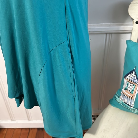 Sympli sleeveless teal Tunic Blouse - Picture 4 of 7